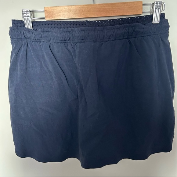 Athleta Trekkie Crest Skort Navy Blue Size 8 - Picture 4 of 7